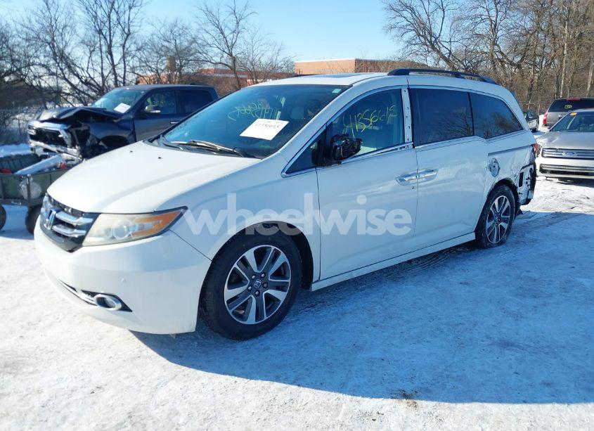 Photo 2 of 2014 Honda Odyssey TOURING/TOURING ELITE (VIN 5FNRL5H9XEB107855)