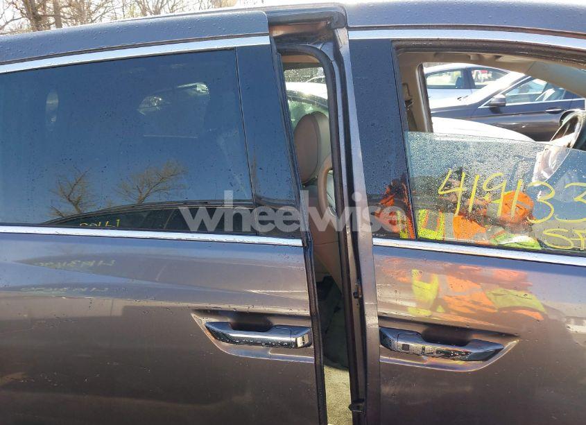 Photo 12 of 2015 Honda Odyssey TOURING/TOURING ELITE (VIN 5FNRL5H9XFB067679)