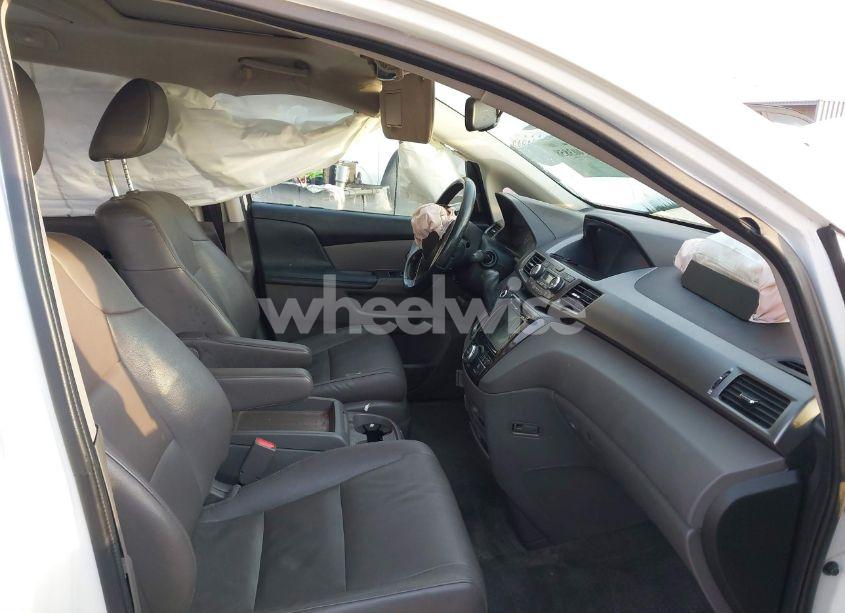 Photo 5 of 2015 Honda Odyssey TOURING/TOURING ELITE (VIN 5FNRL5H9XFB084417)