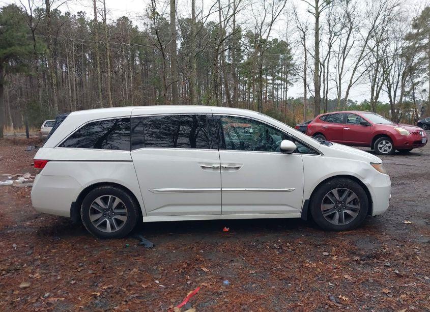 Photo 13 of 2016 Honda Odyssey TOURING/TOURING ELITE (VIN 5FNRL5H9XGB012604)