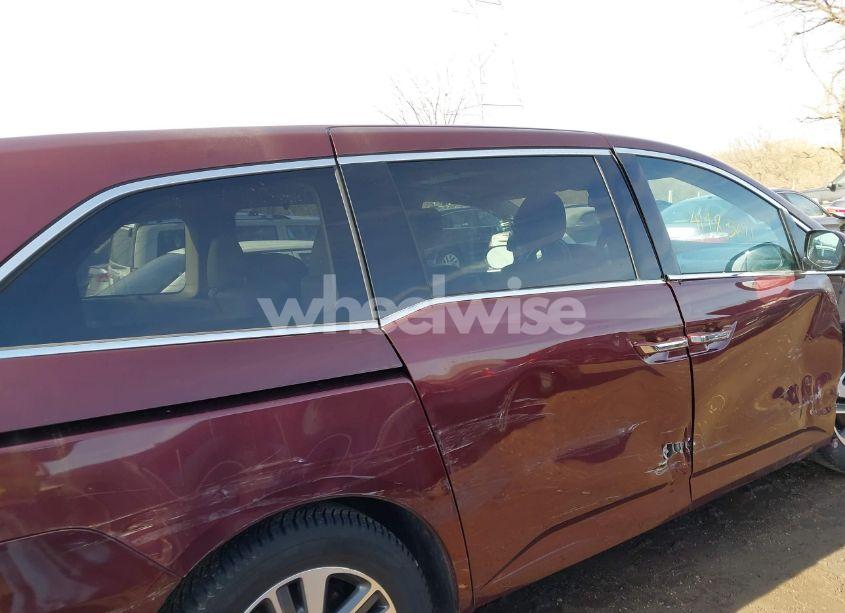 Photo 14 of 2016 Honda Odyssey TOURING/TOURING ELITE (VIN 5FNRL5H9XGB051144)