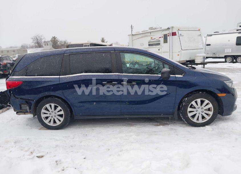 Photo 14 of 2021 Honda Odyssey LX (VIN 5FNRL6H20MB029769)