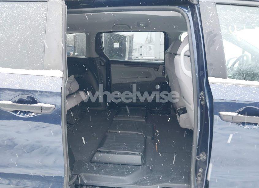 Photo 8 of 2021 Honda Odyssey LX (VIN 5FNRL6H20MB029769)