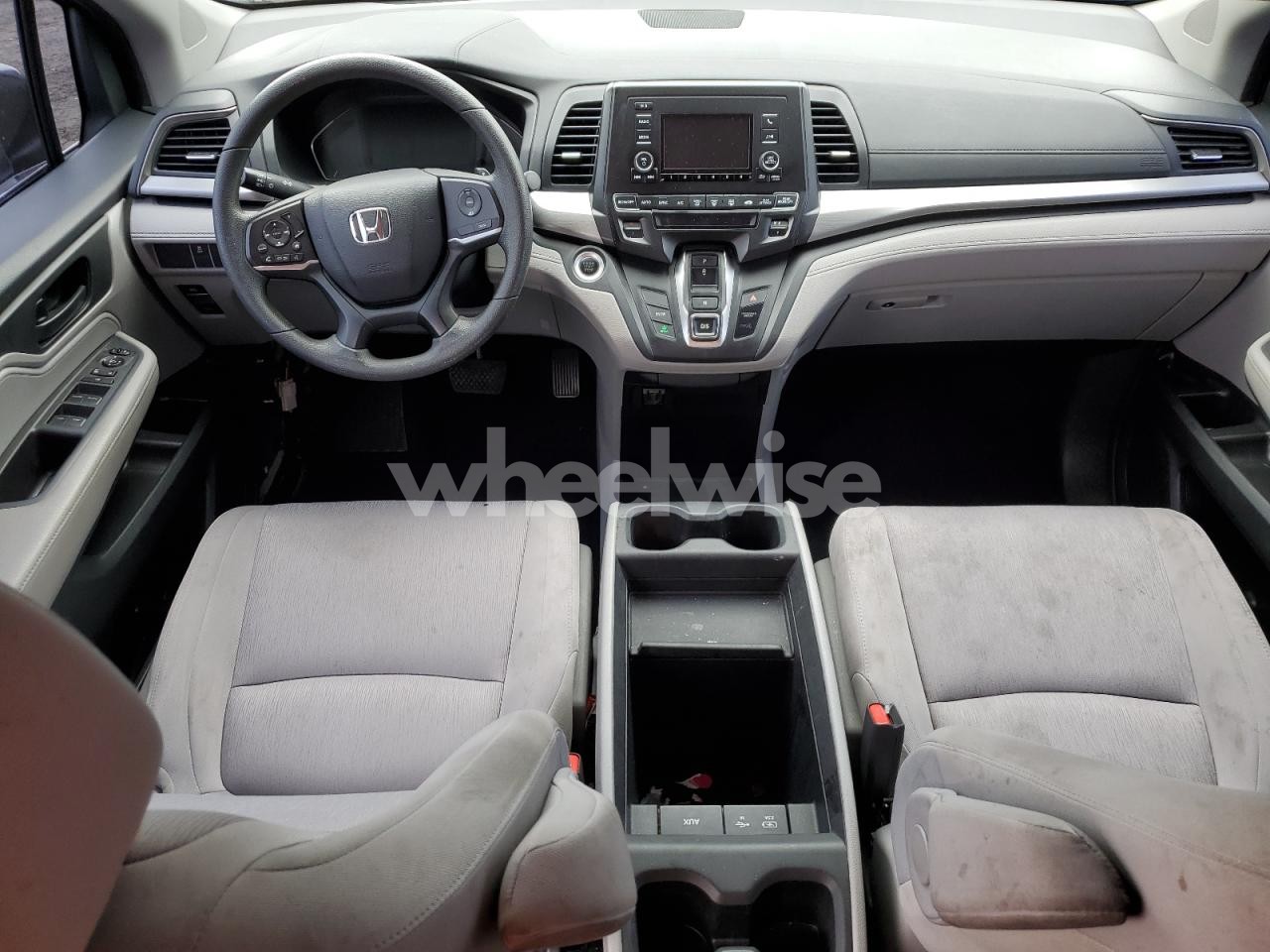 Photo 8 of 2018 HONDA ODYSSEY LX N/A (VIN 5FNRL6H21JB074294)