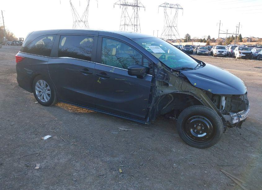 2019 Honda Odyssey LX (VIN 5FNRL6H22KB127022) main photo