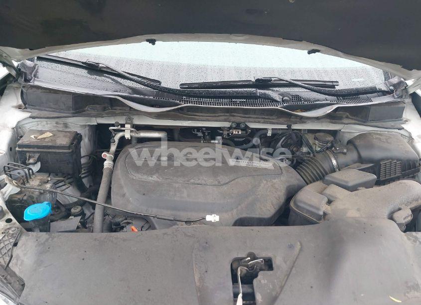 Photo 10 of 2020 Honda Odyssey LX (VIN 5FNRL6H22LB015371)