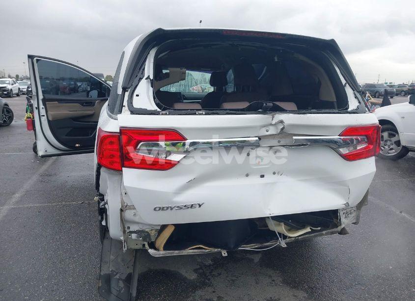 Photo 6 of 2020 Honda Odyssey LX (VIN 5FNRL6H22LB015371)