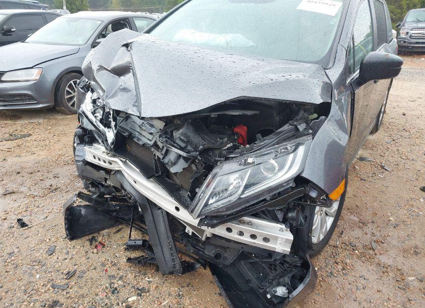 Photo 6 of 2019 Honda Odyssey LX (VIN 5FNRL6H23KB104591)