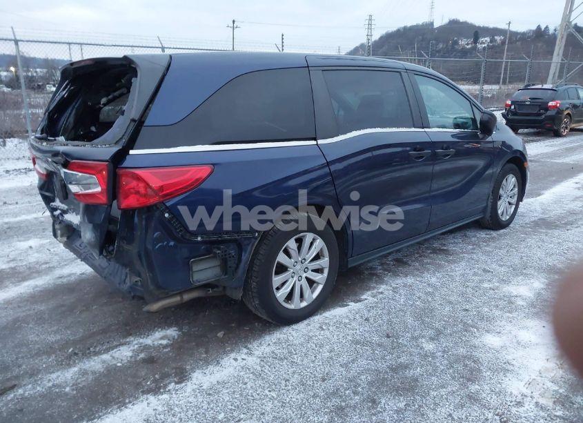 Photo 4 of 2019 Honda Odyssey LX (VIN 5FNRL6H24KB043977)