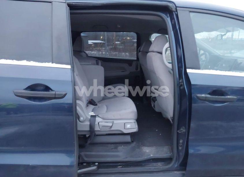 Photo 8 of 2019 Honda Odyssey LX (VIN 5FNRL6H24KB043977)