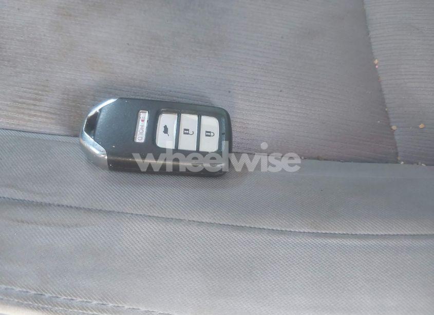Photo 11 of 2021 Honda Odyssey LX (VIN 5FNRL6H26MB002074)