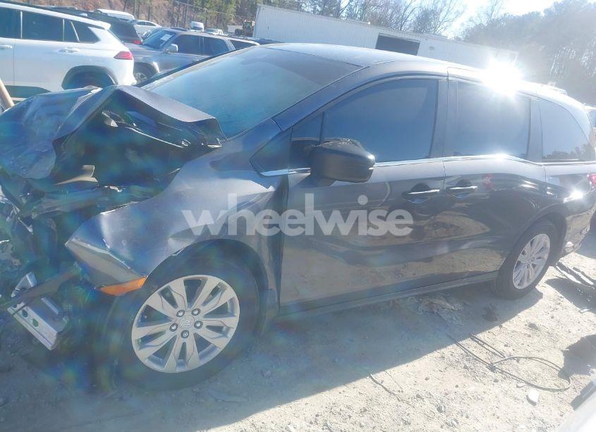 Photo 15 of 2021 Honda Odyssey LX (VIN 5FNRL6H26MB002074)