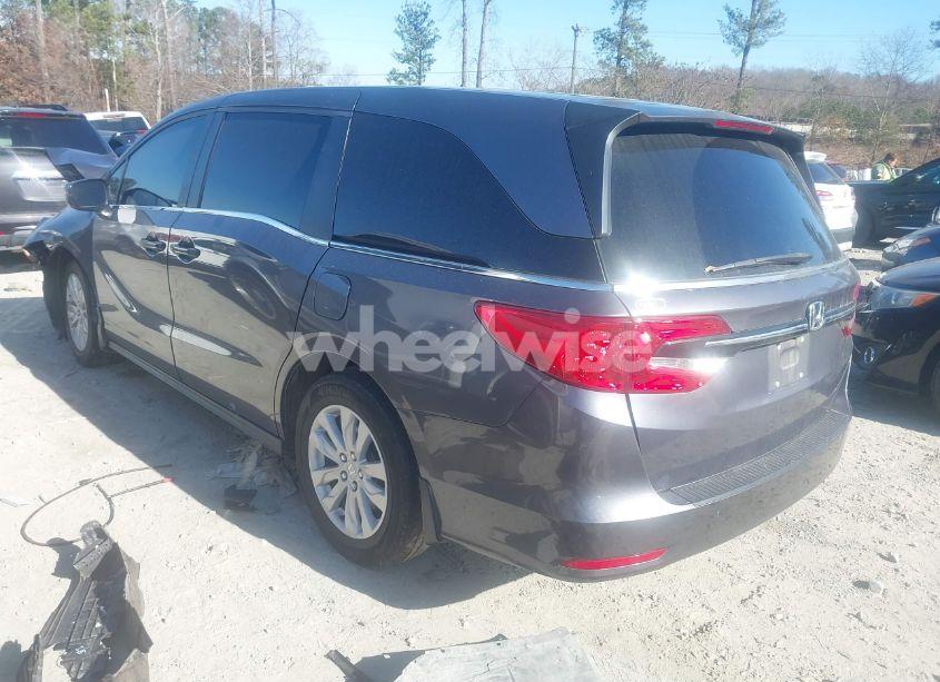 Photo 3 of 2021 Honda Odyssey LX (VIN 5FNRL6H26MB002074)