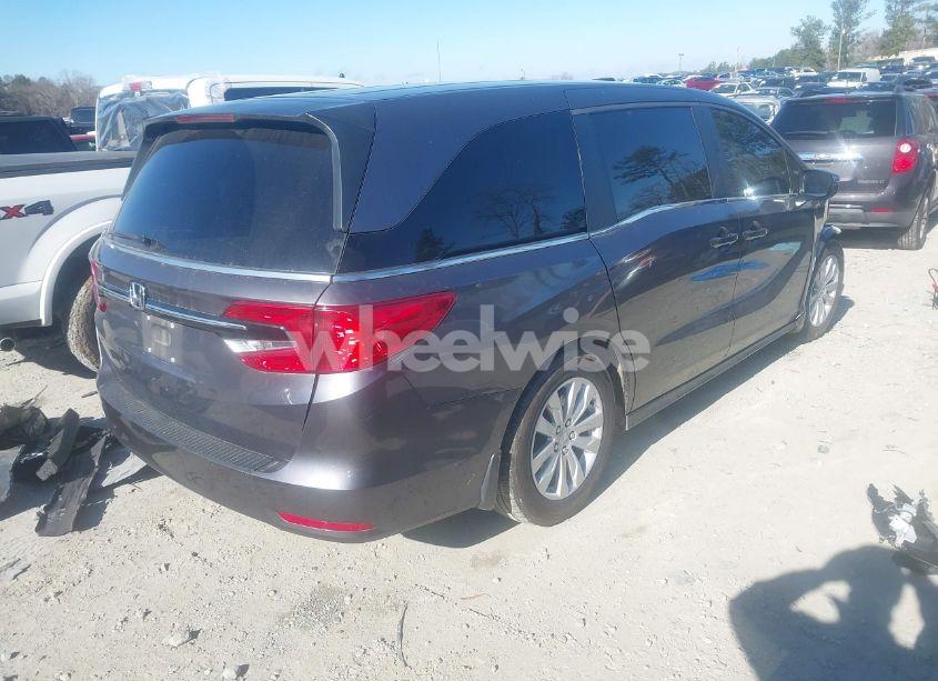 Photo 4 of 2021 Honda Odyssey LX (VIN 5FNRL6H26MB002074)