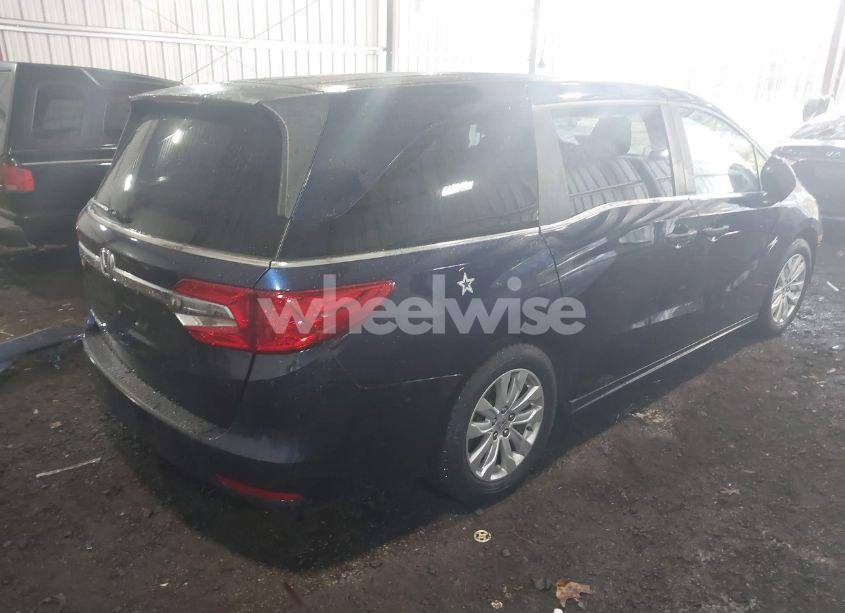 Photo 4 of 2019 Honda Odyssey LX (VIN 5FNRL6H27KB068193)