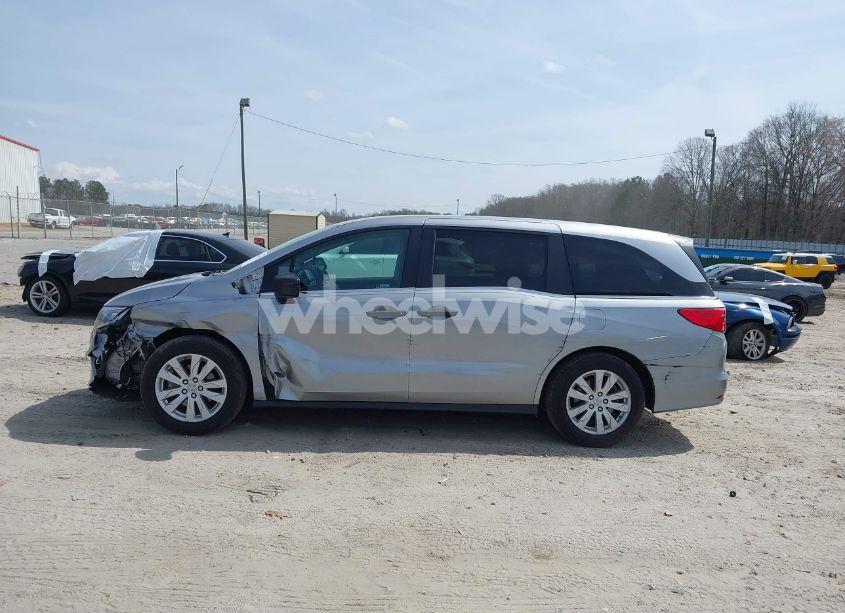Photo 14 of 2020 Honda Odyssey LX (VIN 5FNRL6H27LB001918)