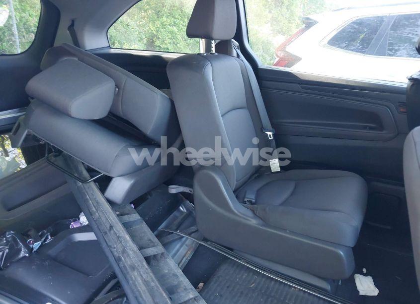 Photo 8 of 2021 Honda Odyssey LX (VIN 5FNRL6H27MB019210)