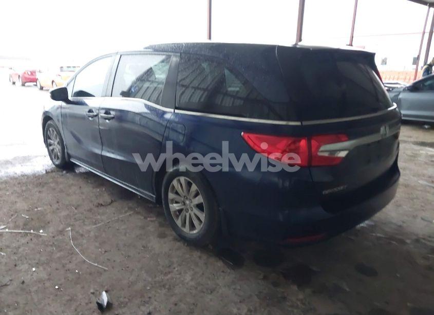 Photo 3 of 2019 Honda Odyssey LX (VIN 5FNRL6H29KB026723)