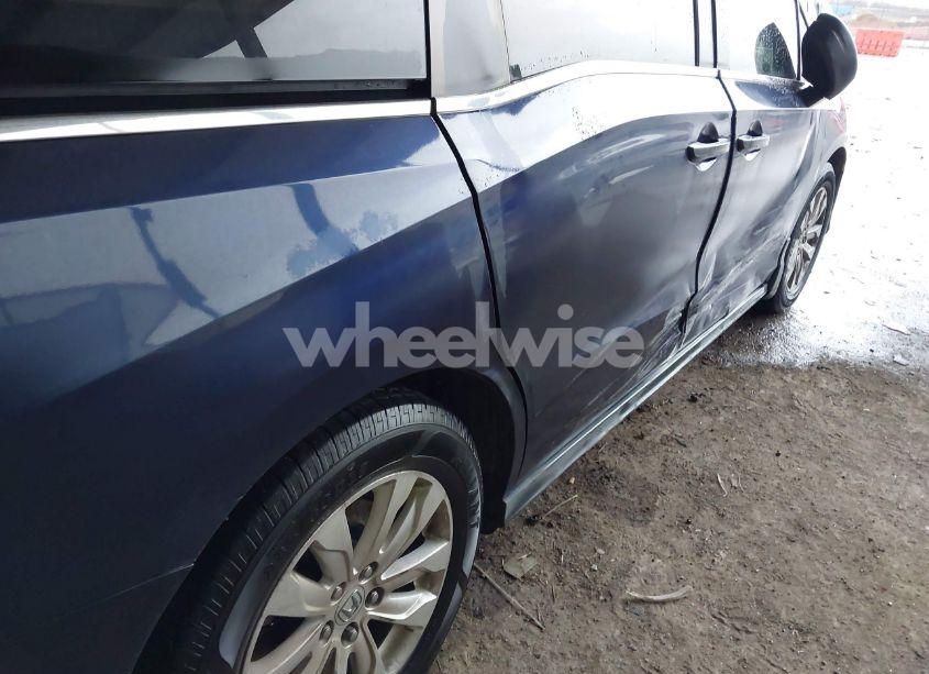 Photo 6 of 2019 Honda Odyssey LX (VIN 5FNRL6H29KB026723)