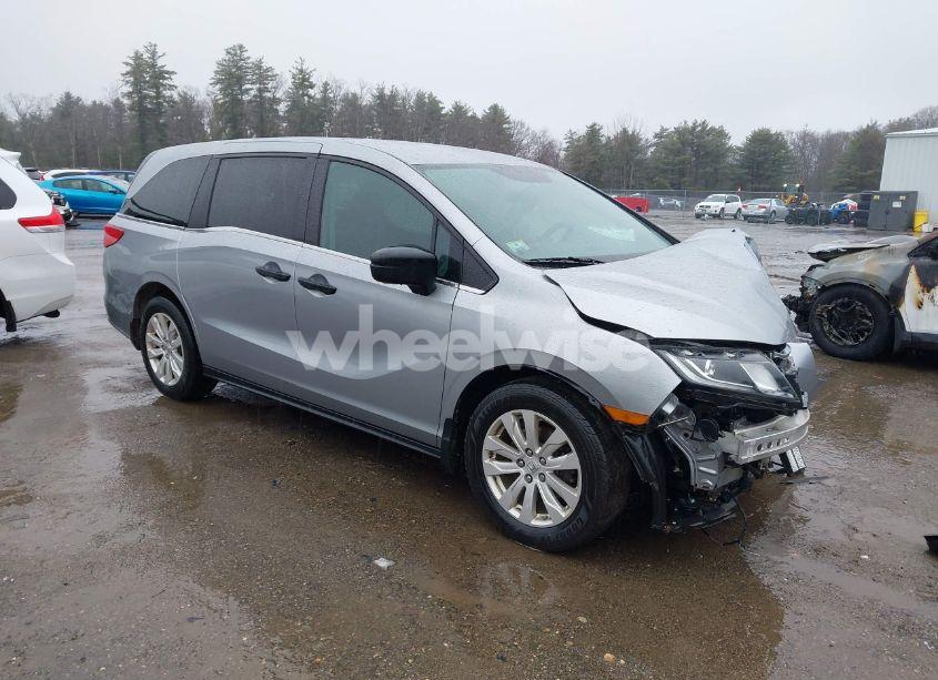 2020 Honda Odyssey LX (VIN 5FNRL6H29LB050313) main photo