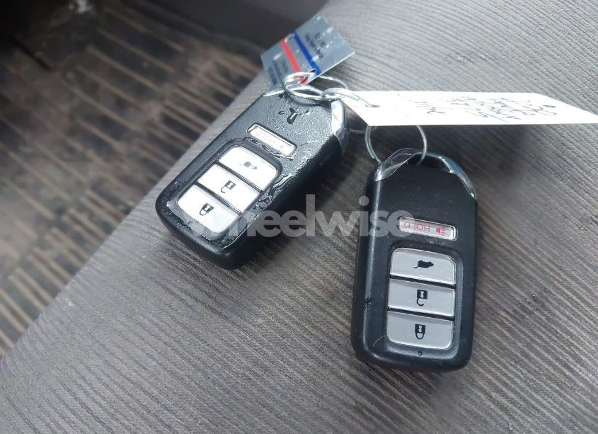 Photo 11 of 2020 Honda Odyssey LX (VIN 5FNRL6H29LB050313)