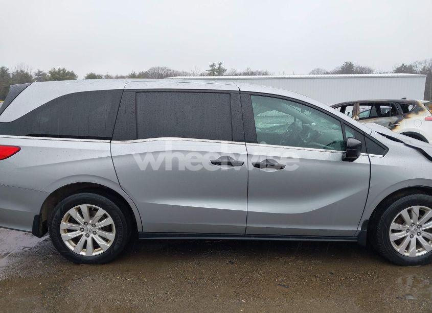 Photo 14 of 2020 Honda Odyssey LX (VIN 5FNRL6H29LB050313)