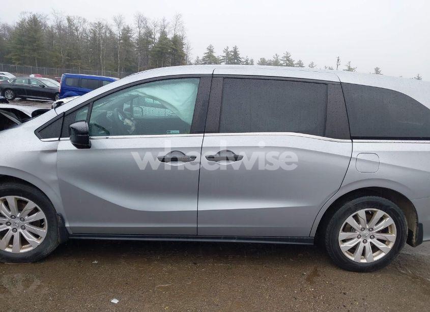 Photo 15 of 2020 Honda Odyssey LX (VIN 5FNRL6H29LB050313)