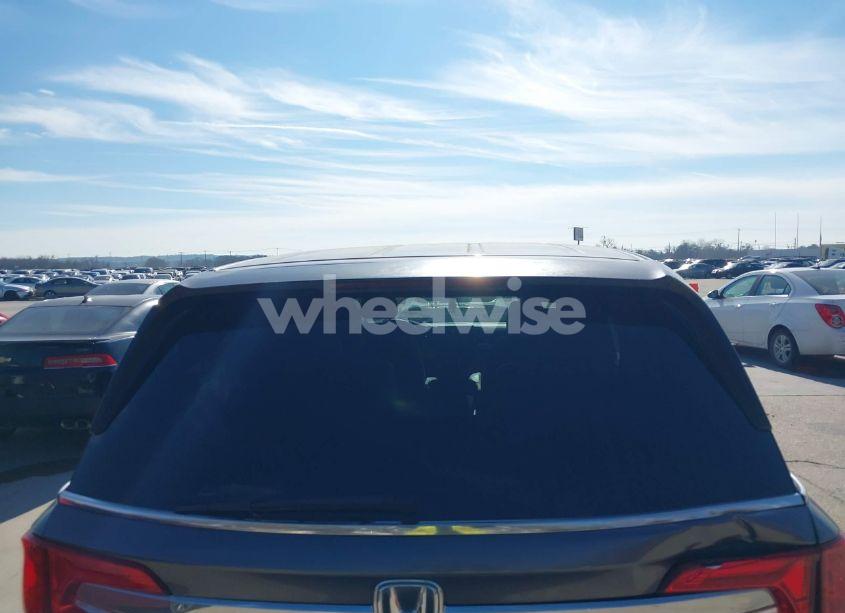 Photo 16 of 2018 Honda Odyssey LX (VIN 5FNRL6H2XJB041746)