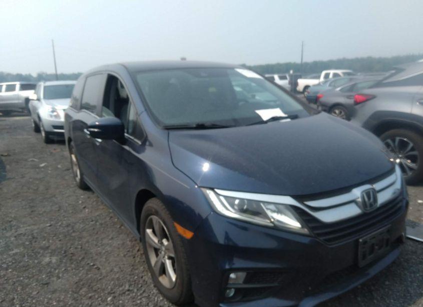 2018 Honda Odyssey EX (VIN 5FNRL6H50JB033228) main photo