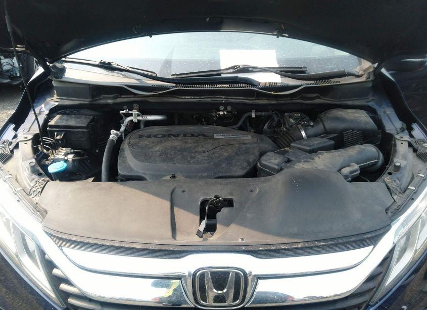 Photo 10 of 2018 Honda Odyssey EX (VIN 5FNRL6H50JB033228)