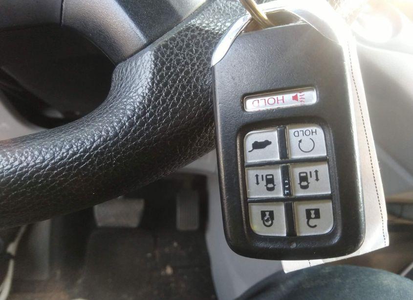 Photo 11 of 2018 Honda Odyssey EX (VIN 5FNRL6H50JB033228)