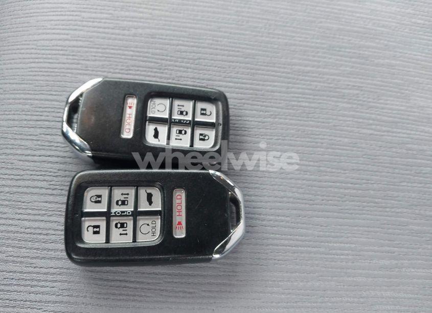 Photo 11 of 2018 Honda Odyssey EX (VIN 5FNRL6H50JB071459)