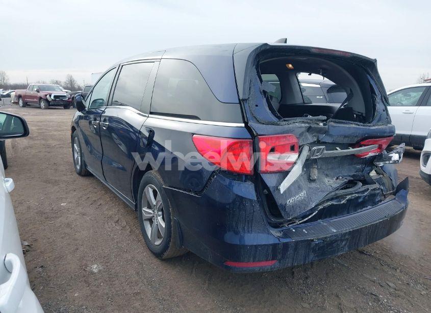 Photo 3 of 2018 Honda Odyssey EX (VIN 5FNRL6H50JB071459)