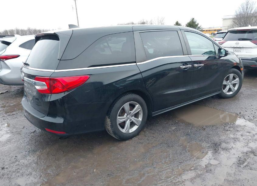 Photo 4 of 2018 Honda Odyssey EX (VIN 5FNRL6H50JB092117)