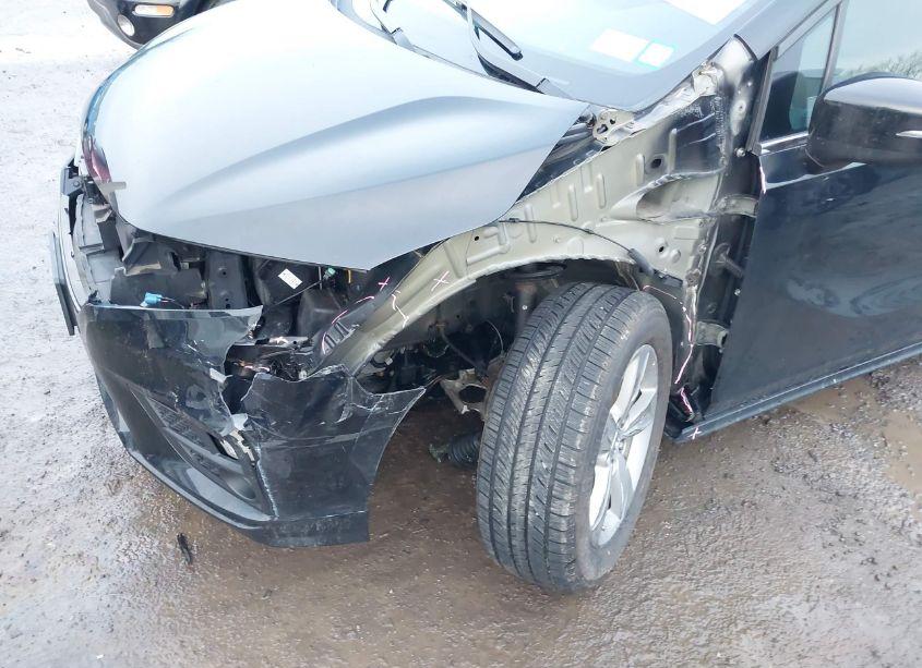 Photo 6 of 2018 Honda Odyssey EX (VIN 5FNRL6H50JB092117)