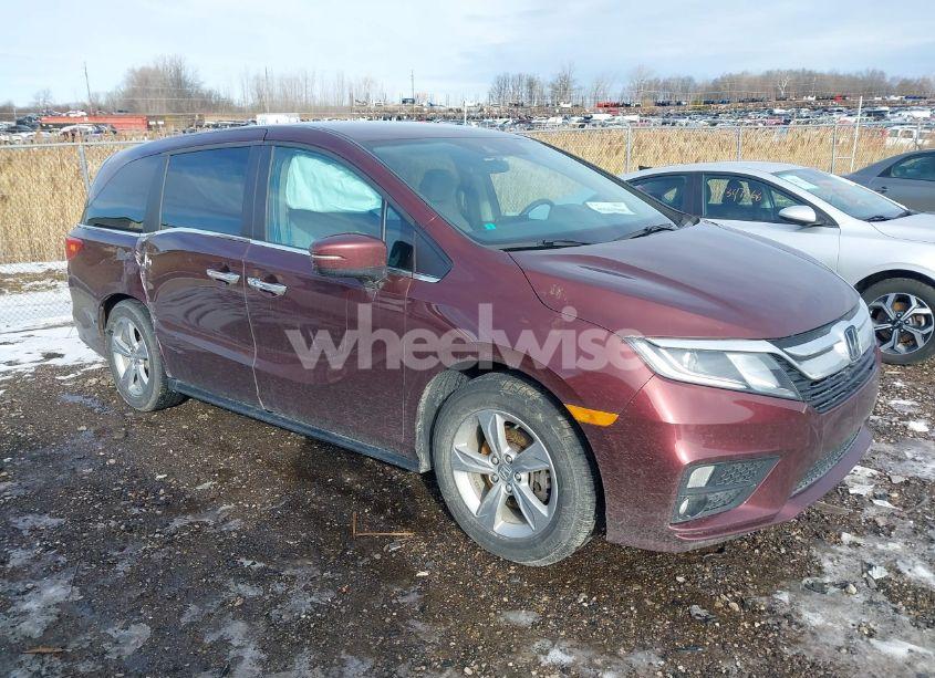 2018 Honda Odyssey EX (VIN 5FNRL6H50JB110289) main photo
