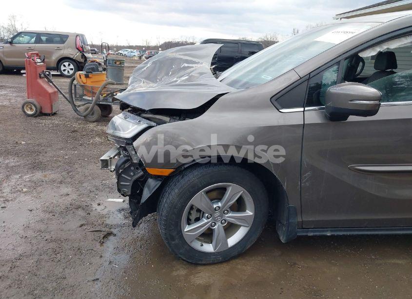 Photo 18 of 2019 Honda Odyssey EX (VIN 5FNRL6H50KB097304)