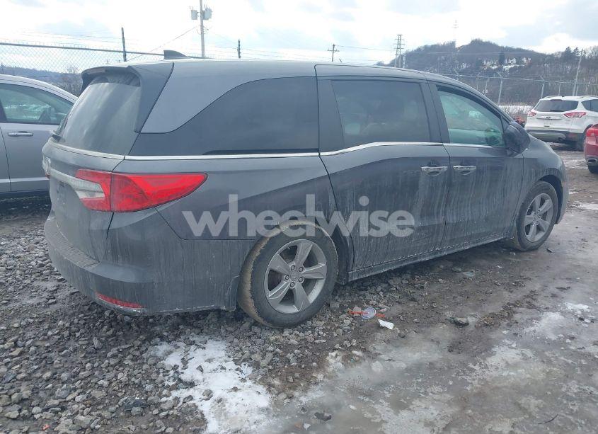 Photo 4 of 2020 Honda Odyssey EX (VIN 5FNRL6H51LB011421)