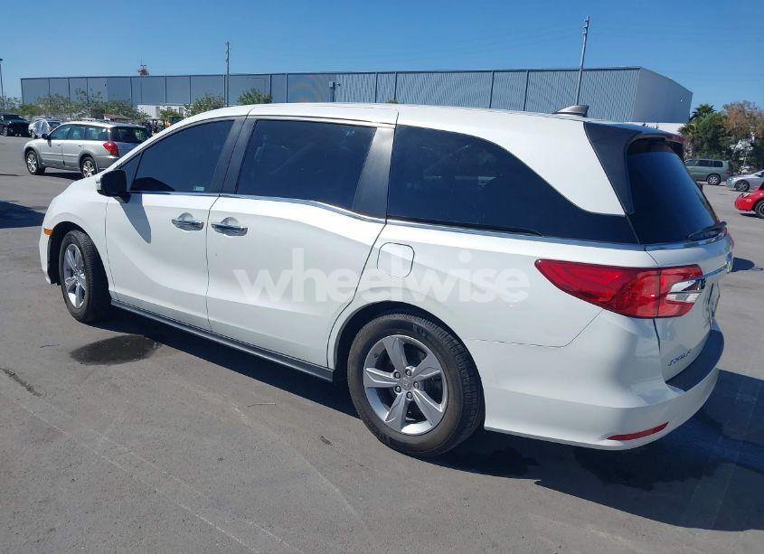 Photo 3 of 2020 Honda Odyssey EX (VIN 5FNRL6H51LB032107)