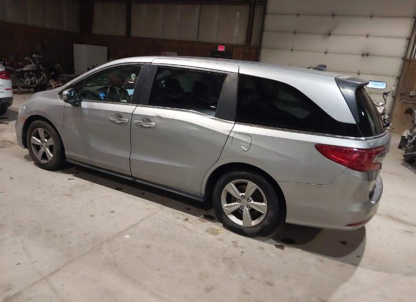 Photo 3 of 2020 Honda Odyssey EX (VIN 5FNRL6H51LB037100)