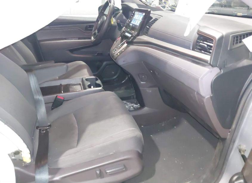 Photo 5 of 2020 Honda Odyssey EX (VIN 5FNRL6H51LB037100)