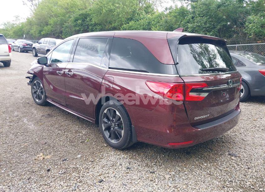 Photo 3 of 2021 Honda Odyssey EX (VIN 5FNRL6H52MB003703)
