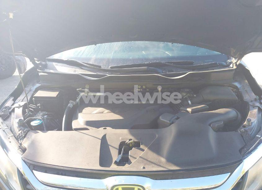 Photo 10 of 2018 Honda Odyssey EX (VIN 5FNRL6H53JB073948)