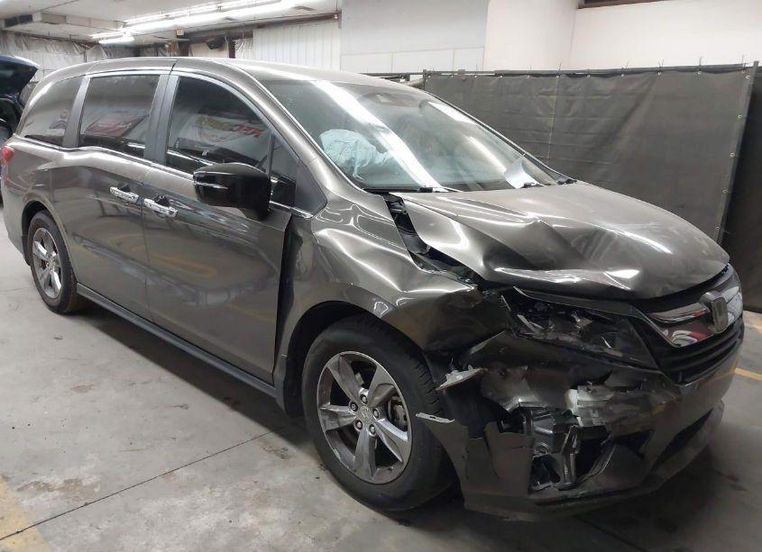 2018 Honda Odyssey EX (VIN 5FNRL6H53JB077773) main photo