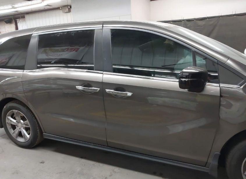 Photo 13 of 2018 Honda Odyssey EX (VIN 5FNRL6H53JB077773)