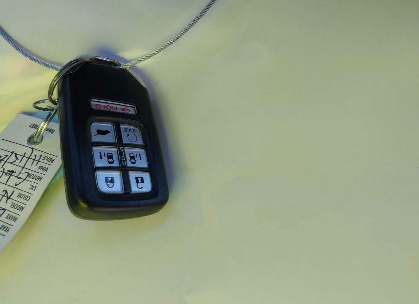 Photo 11 of 2018 Honda Odyssey EX (VIN 5FNRL6H53JB095898)