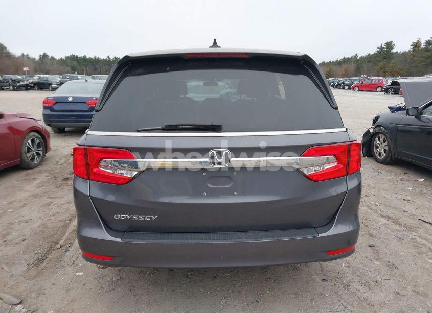 Photo 16 of 2018 Honda Odyssey EX (VIN 5FNRL6H53JB110674)