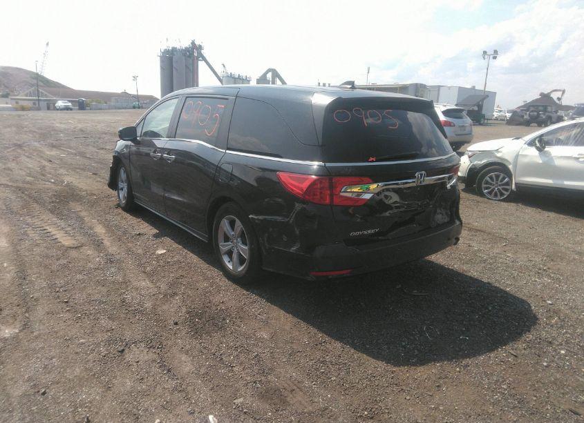 Photo 3 of 2019 Honda Odyssey EX (VIN 5FNRL6H53KB064510)