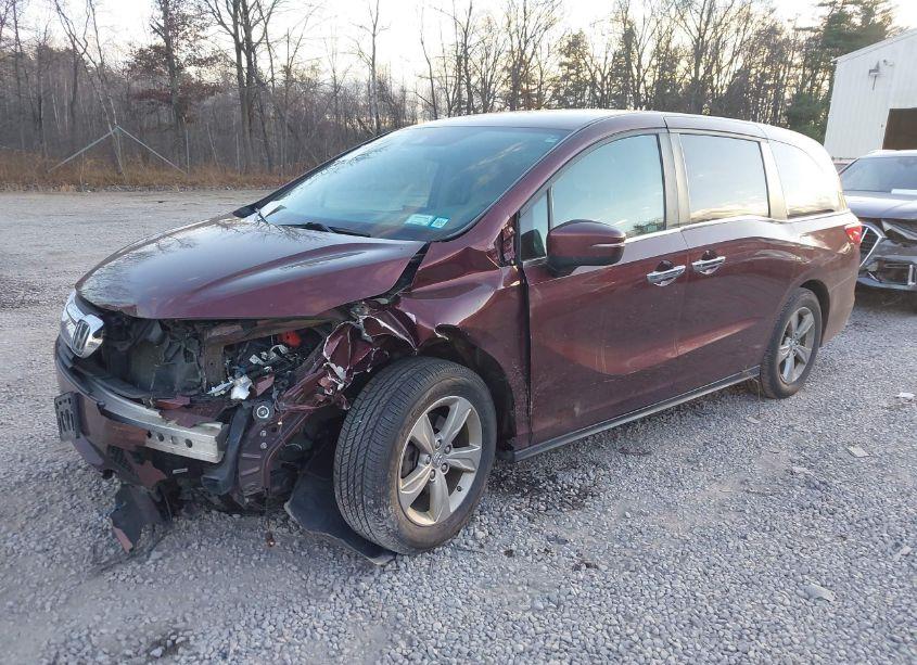 Photo 2 of 2019 Honda Odyssey EX (VIN 5FNRL6H53KB106061)