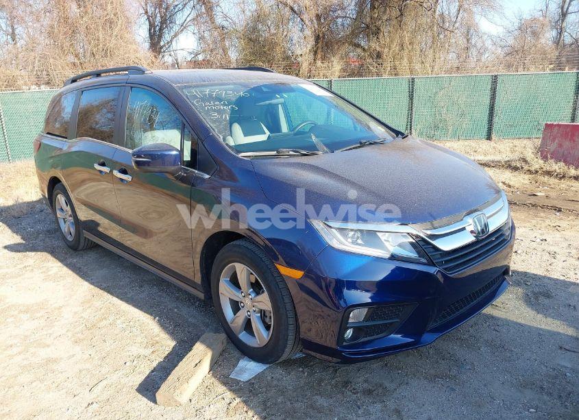 2018 Honda Odyssey EX (VIN 5FNRL6H54JB046225) main photo